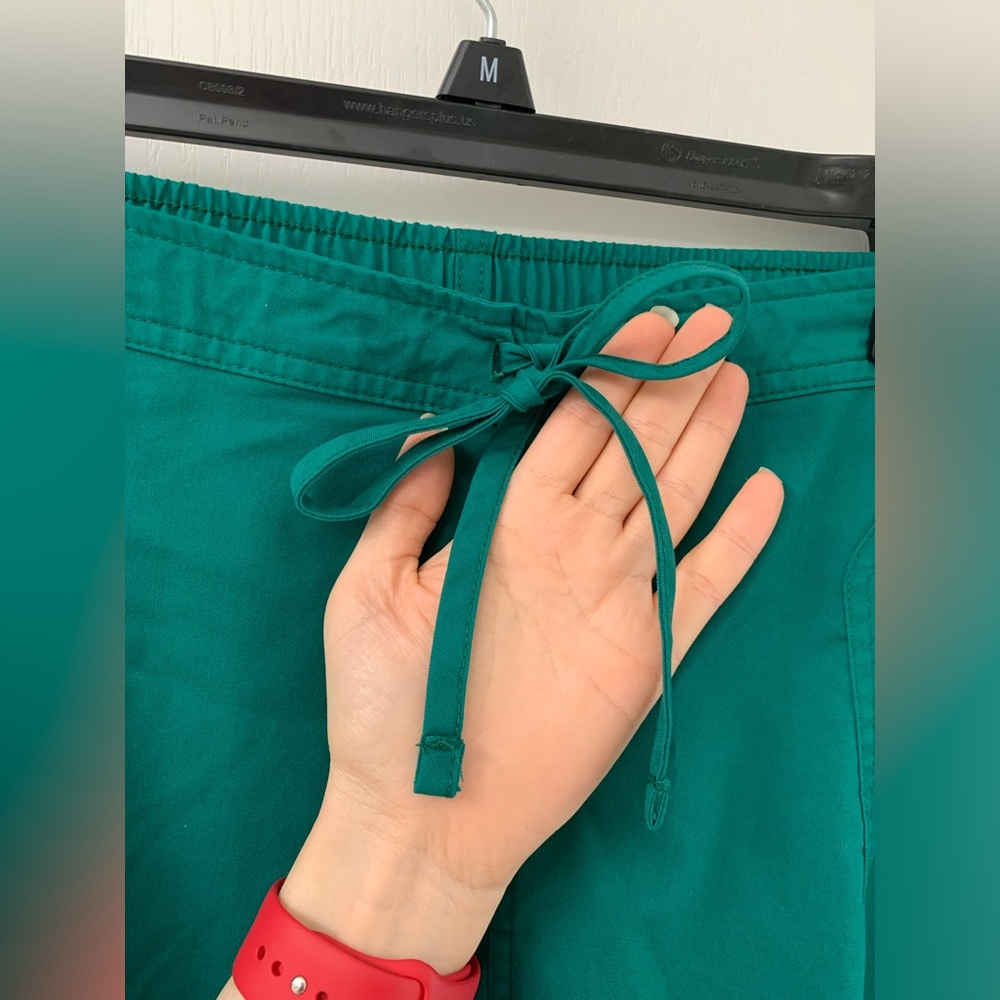 Cherokee Hunter Green Cargo Scrub Pants - Picture 10 of 13